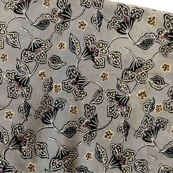 Vintage Floral Top-Made in Hong Kong Top- size Large- Gorgeous Print - Picture 2 of 6